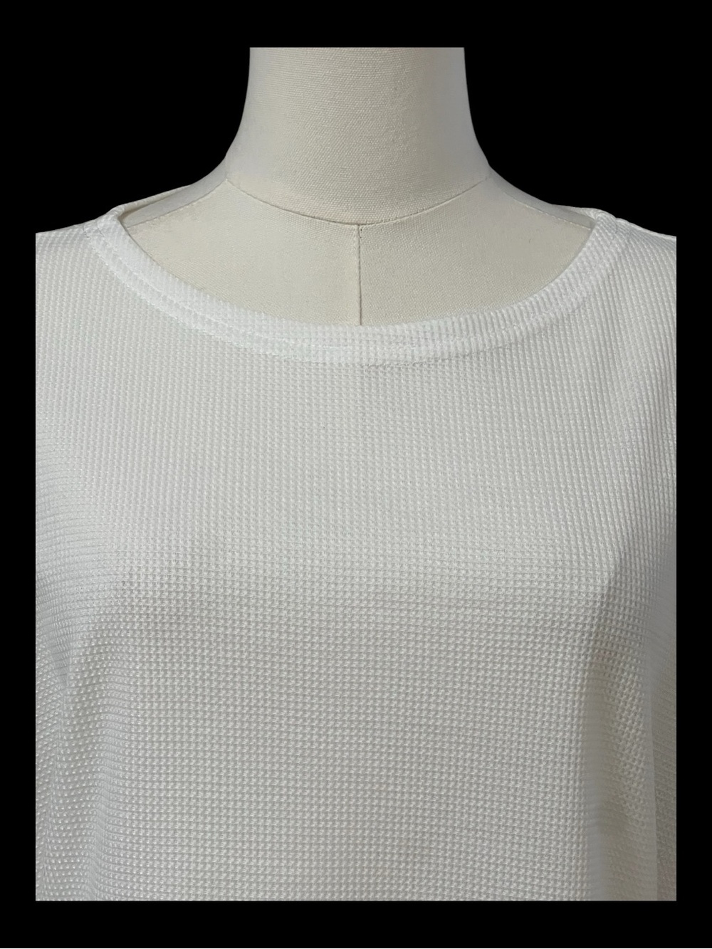 NWOT White Waffle Knit Batwing Short Sleeve Top Ribbed | Size M - Picture 2 of 8